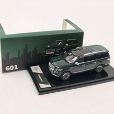 1: 64 Lincoln Navigator SUV Green Alloy Die Casting Model Car Collectible Model  picture