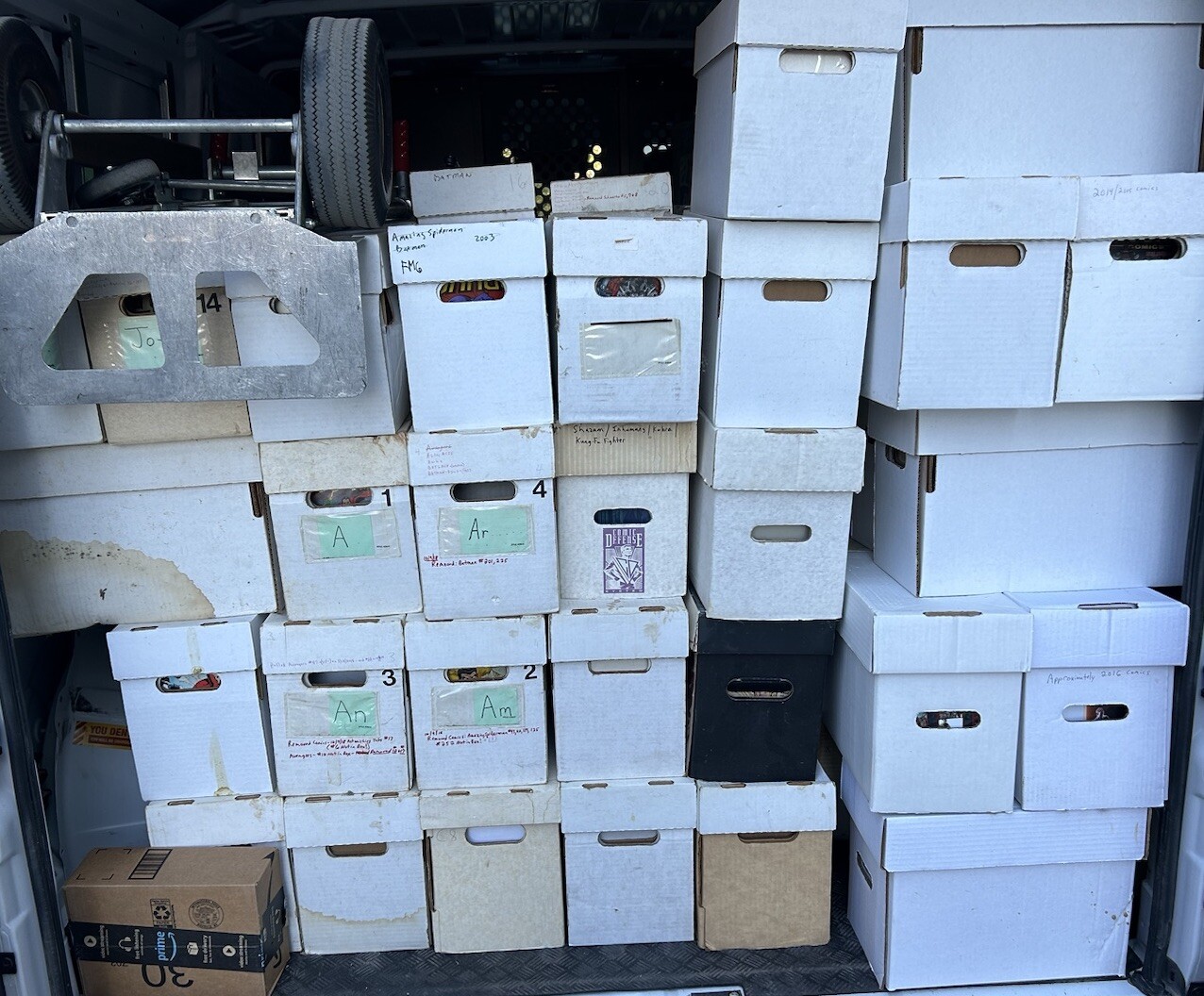 100 Bulk Assorted Comics Lot Dc/ Marvel/ indies Comic Books 100 Bulk Assorted Comics Lot Dc/ Marvel/ indies Comic Books