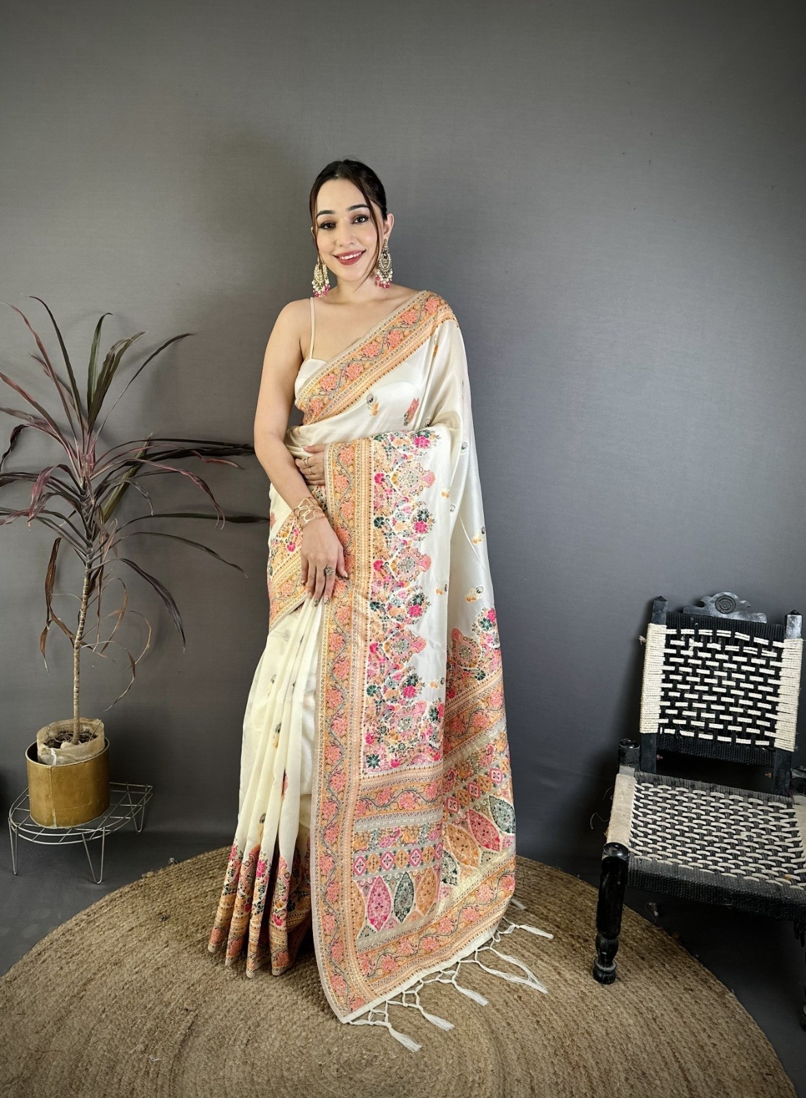 Designer Sari Bollywood Bridal Silk Saree Blouse South Indian Ethnic Ready made Designer Sari Bollywood Bridal Silk Saree Blouse South Indian Ethnic Ready made