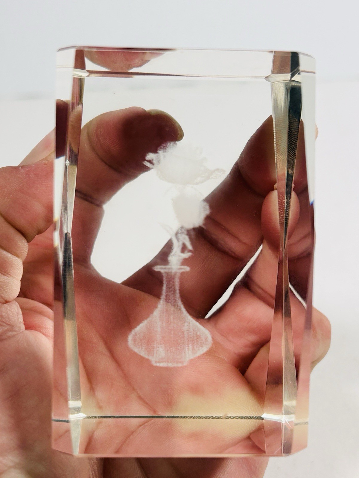 3D Laser Etched Crystal Glass Humming Flower And Vase  Paperweight 3 3/4”