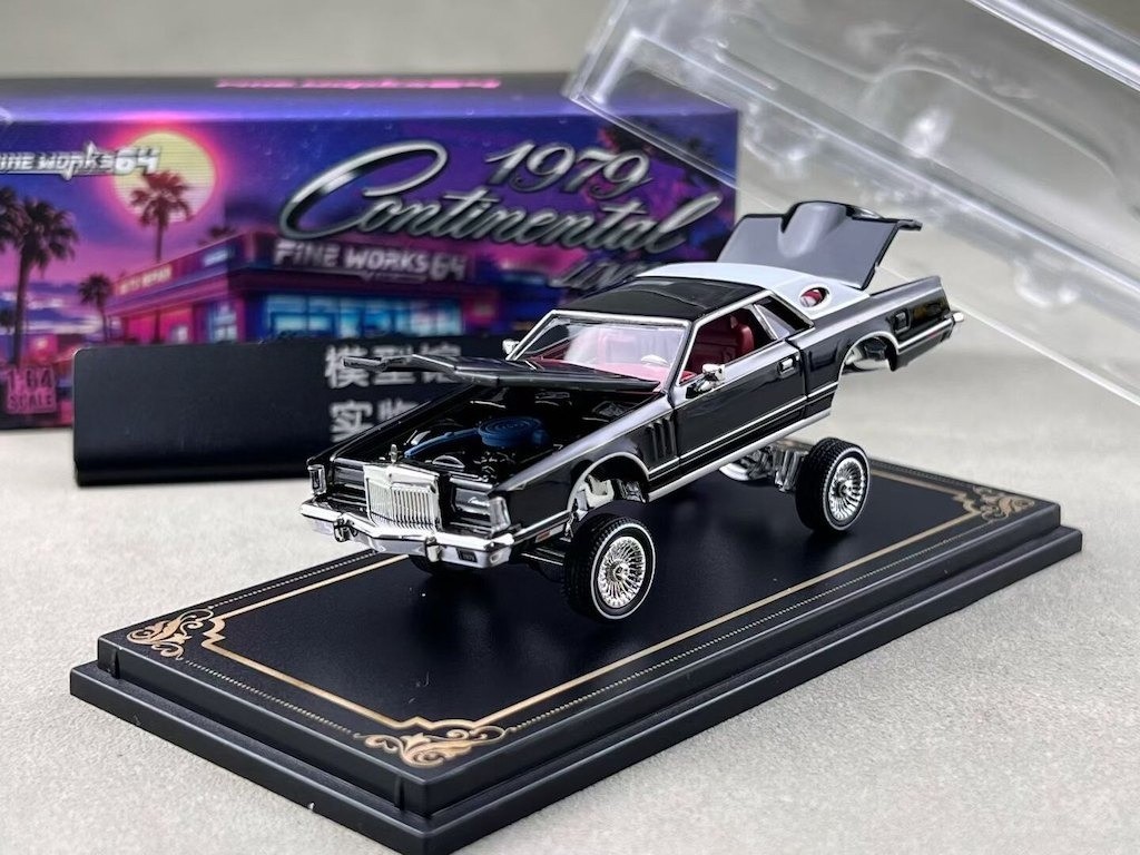 FW 1979 Lincoln Continental Lowrider Mark V 1/64 Alloy Car Model Collection FW 1979 Lincoln Continental Lowrider Mark V 1/64 Alloy Car Model Collection