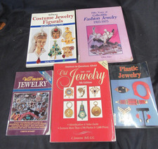 Lot of 5 Vintage Costume Jewelry Research Books Figurals Plastics Hard & Soft C3 picture