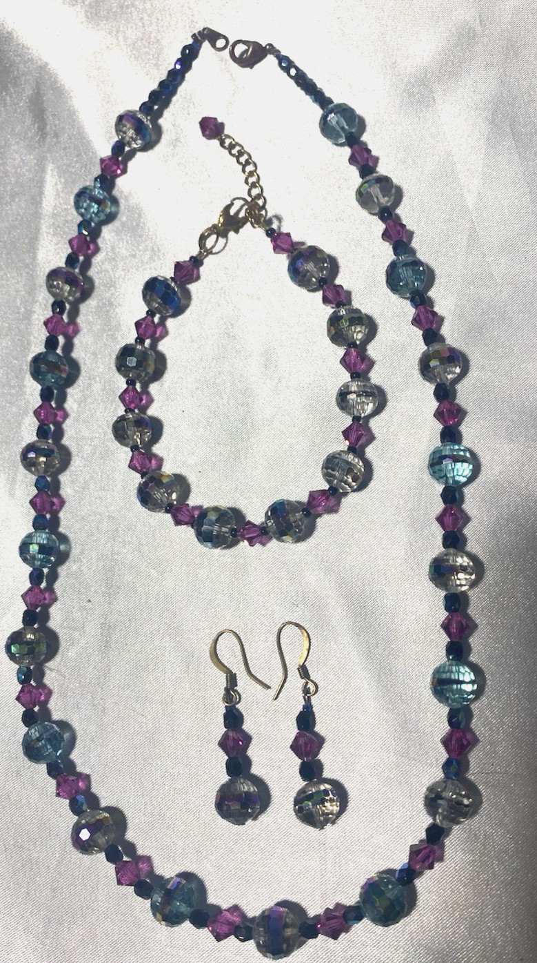 Handmade Necklace, Bracelet, And Earring Set Handmade Necklace, Bracelet, And Earring Set
