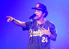 BRUNO MARS Concert Tickets Sept 30, OCT 2, OCT 3 SoFI Stadium MOBILE TRANSFER picture