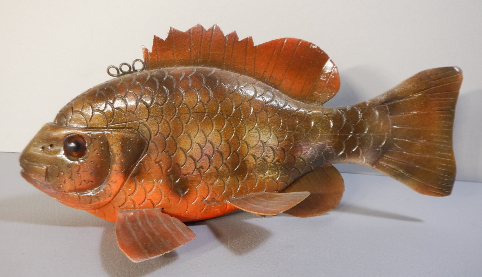 Vintage Carved Wood Bluegill / SunFish Spearing Decoy by Larry Lange. 8 1/4" Vintage Carved Wood Bluegill / SunFish Spearing Decoy by Larry Lange. 8 1/4"