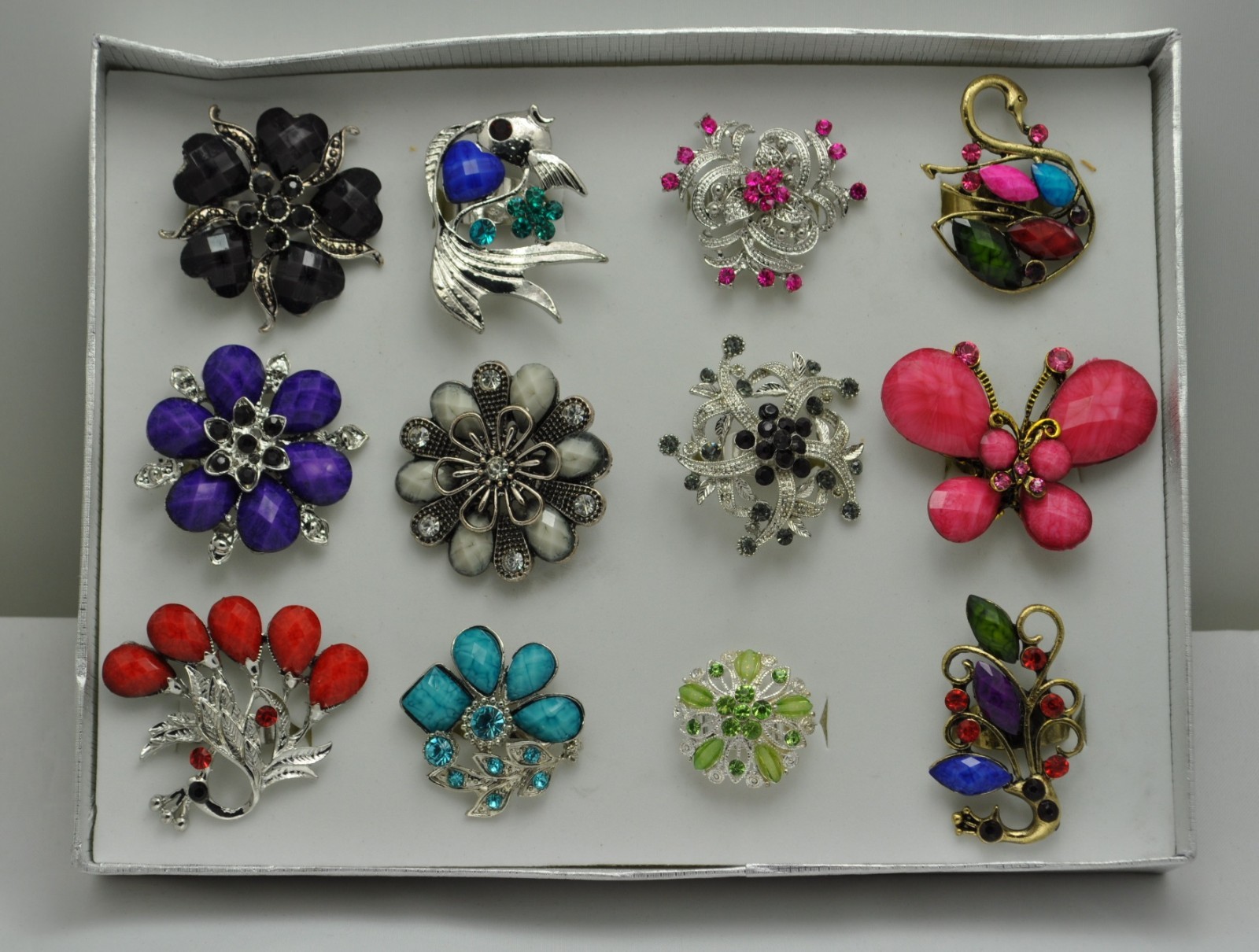 A-58 WHOLESALE LOT 12 PCS MIX COLLECTION CHIC COCKTAIL COSTUME JEWELRY RINGS A-58 WHOLESALE LOT 12 PCS MIX COLLECTION CHIC COCKTAIL COSTUME JEWELRY RINGS