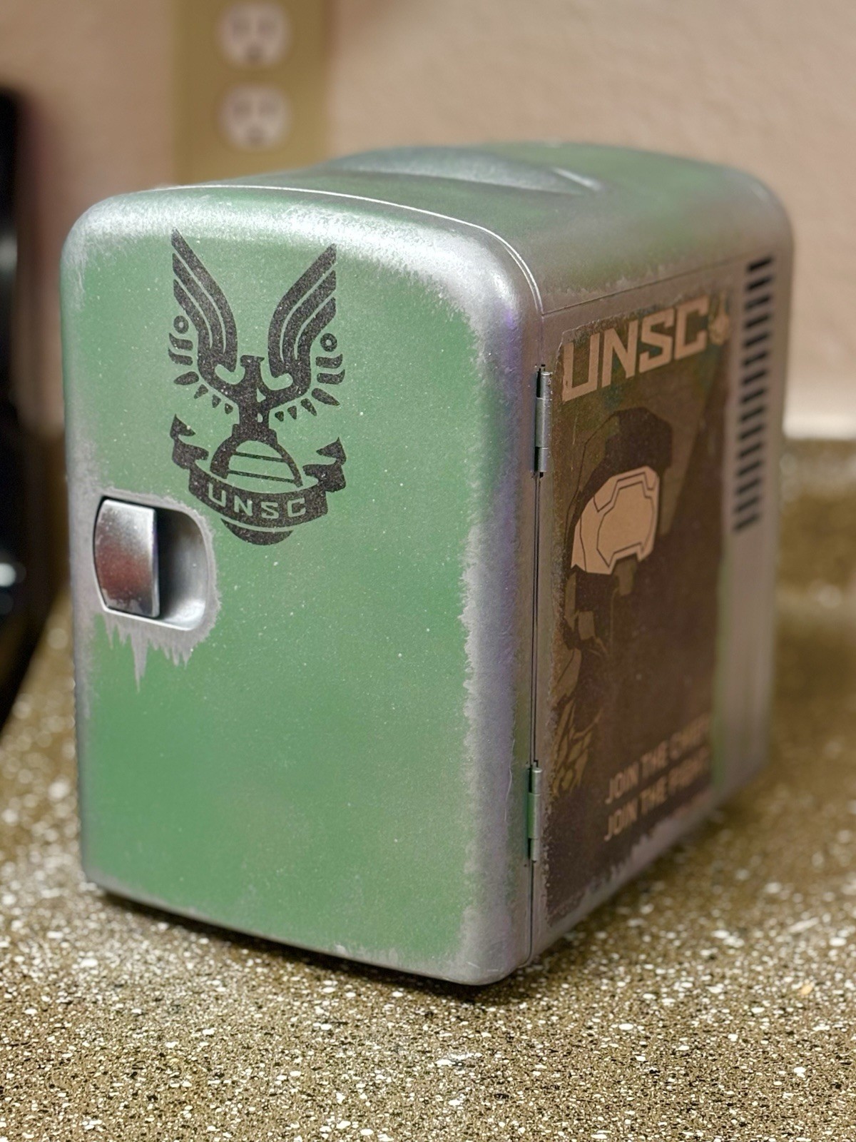 UNSC Mini Fridge Master Chief Collectible Halo Video Game Series Edition
