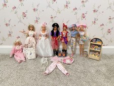 Beautiful lot of vintage Barbies! picture