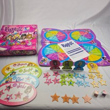 Bratz Passion For Fashion Game 2002 Milton Bradley Missing 1 Stand 99% Complete picture
