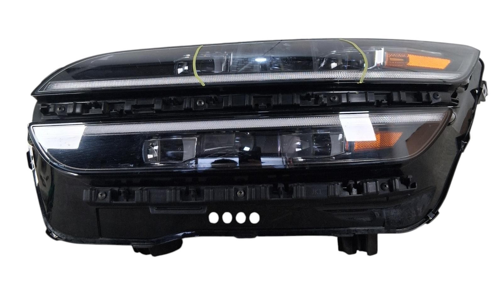 2022–2025 Genesis GV70 Front Left Headlight Assembly Used 2022–2025 Genesis GV70 Front Left Headlight Assembly Used