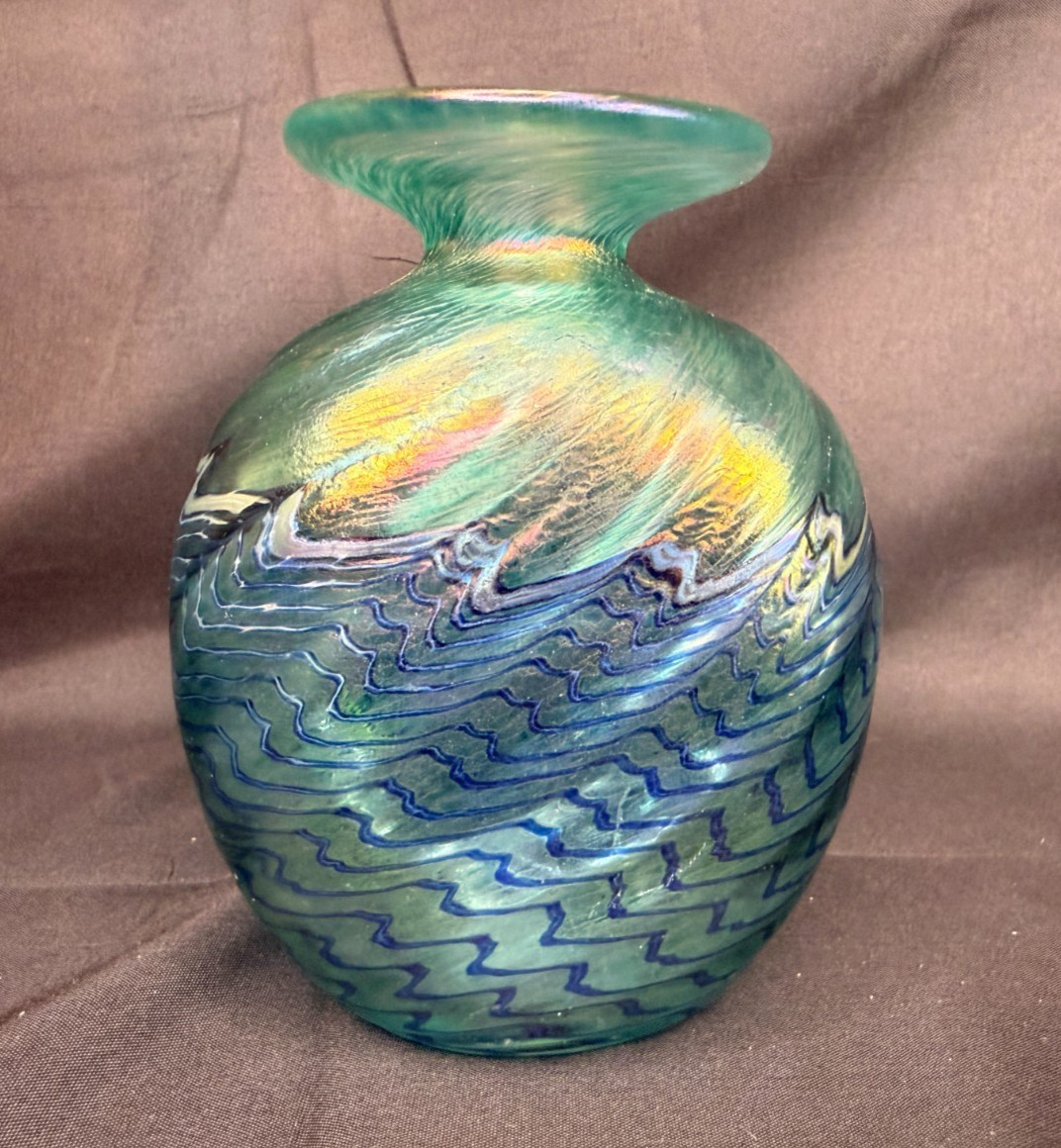 Vintage Robert Held Art Glass Vase Iridescent Peacock Feather 4.5” Vase Vintage Robert Held Art Glass Vase Iridescent Peacock Feather 4.5” Vase