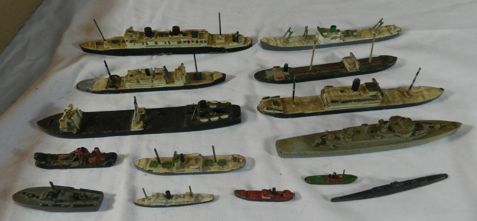Lot of 15 Vintage Lead Ship Models with some being WWII Recognition Models Lot of 15 Vintage Lead Ship Models with some being WWII Recognition Models