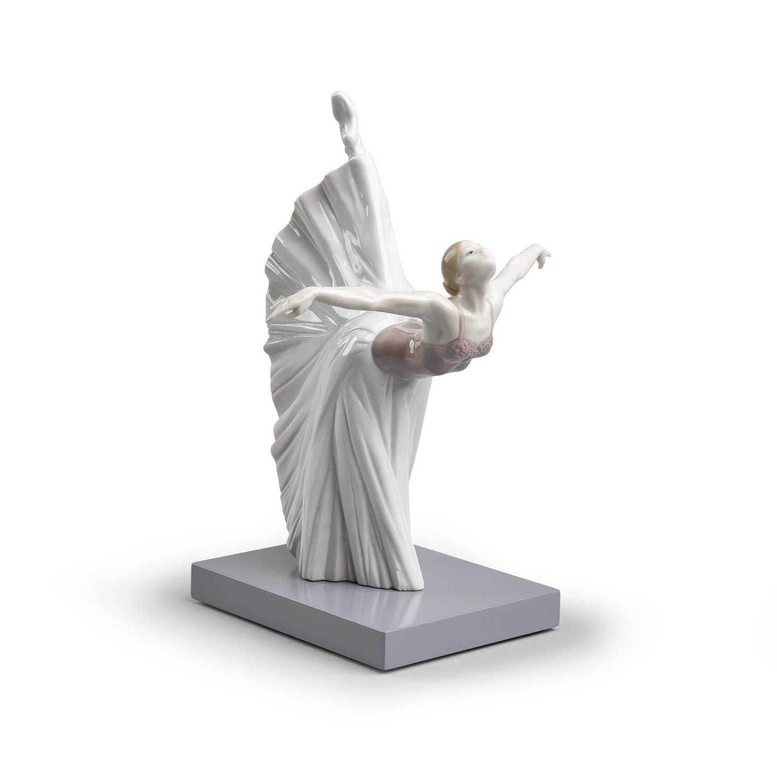 NEW - Lladro Giselle Arabesque Ballet Figurine NEW - Lladro Giselle Arabesque Ballet Figurine
