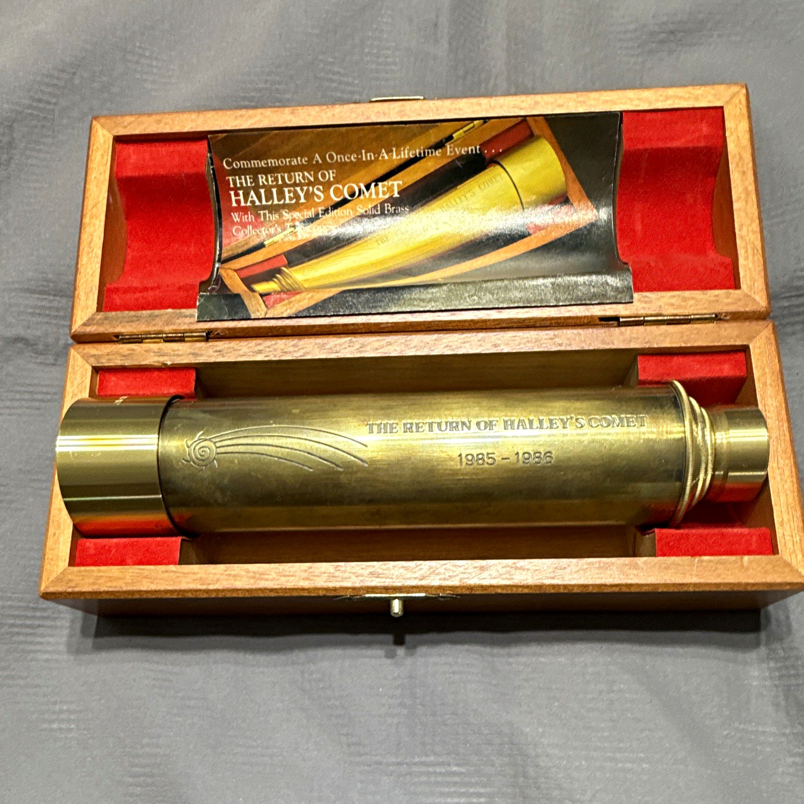 Brass Telescope The Return of Halley’s Comet 1985-1986 No. 52315 Box